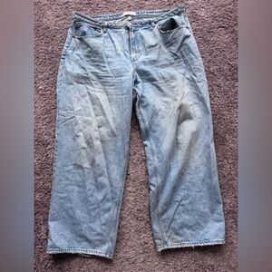 Abercrombie boyfriend jeans ￼